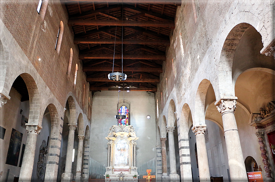 foto Chiesa di San Michele in Borgo